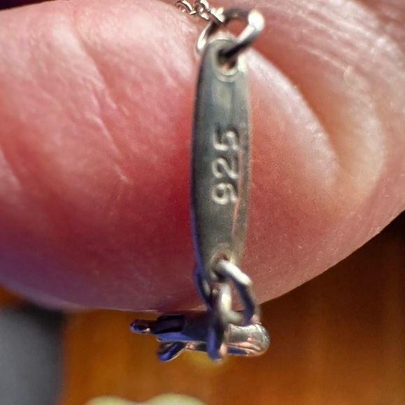 Tiffany & Co authentic Tear Drop necklace in .925 sterling silver. - Picture 4 of 4